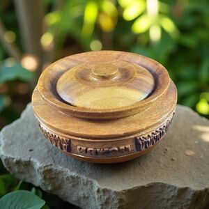 Hawaiian Carved Wood Box w/ Lid